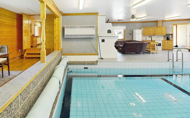 Four-Bedroom Holiday home in Mellerud