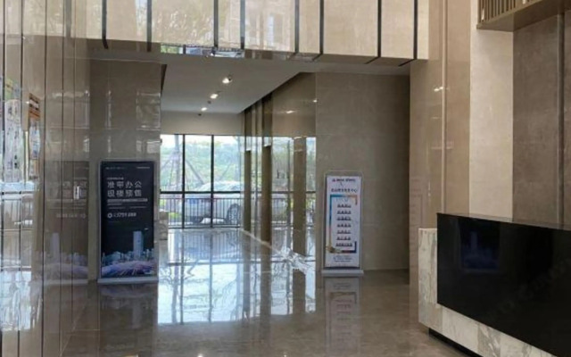 Qing shi guang apartment(greenland Central Plaza store)