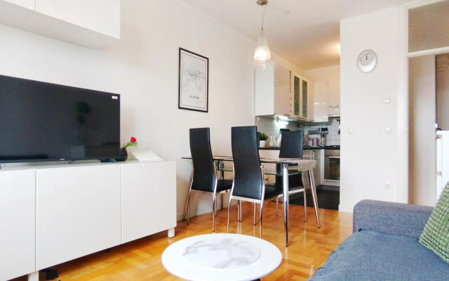 Fountain View Apartment