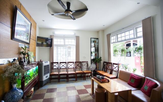 Hoang Trieu Hotel