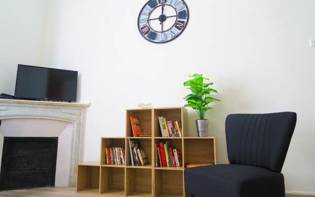 Ashley&parker - La Capelina