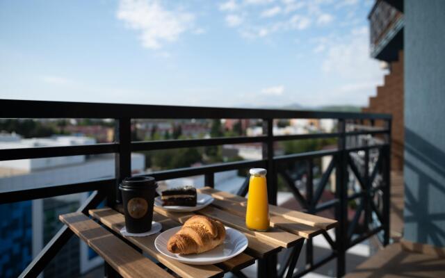 Apartments on Staronasypnaya street