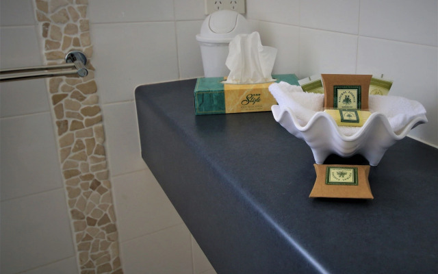 Pacific Palms Motor Inn