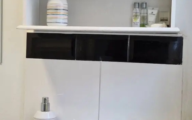 Spacious 1 Br Lincoln City Centre & Amenities, Free Parking