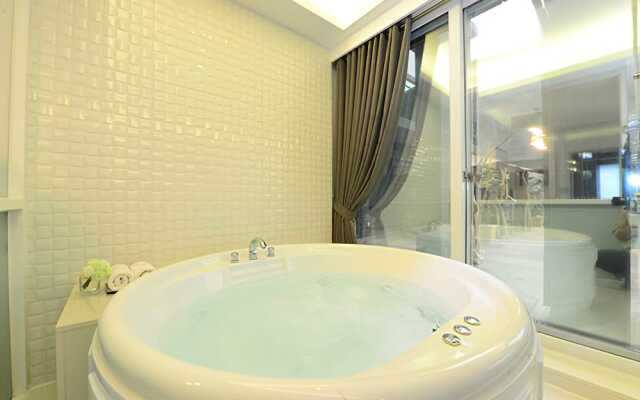Gapyeong Innocent Deep Pool Villa