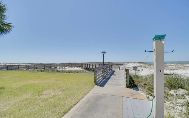 Gulf Highlands Getaway w/ 6 Pools & Beach Access