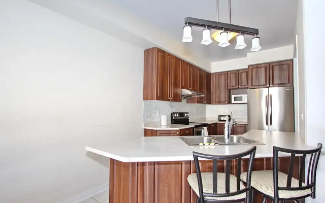 Executive Suite at Brampton House