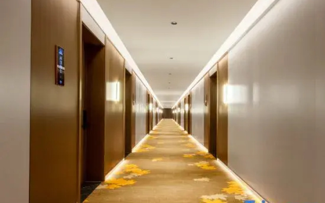Moshang Fengting Hotel