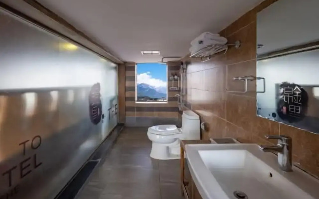Lijiang Jinli Chinese Courtyard Inn