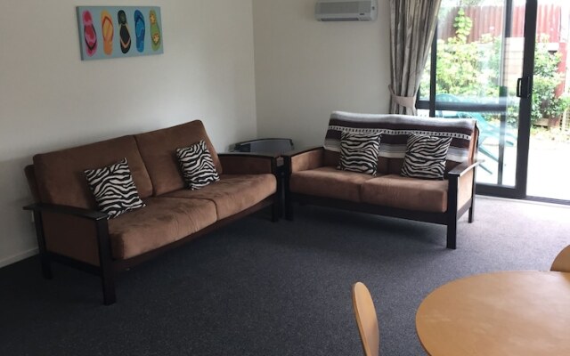 Our Beach House - Raglan West