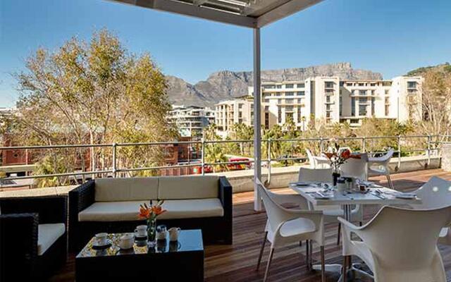 Protea Hotel by Marriott Cape Town Waterfront Breakwater Lodge