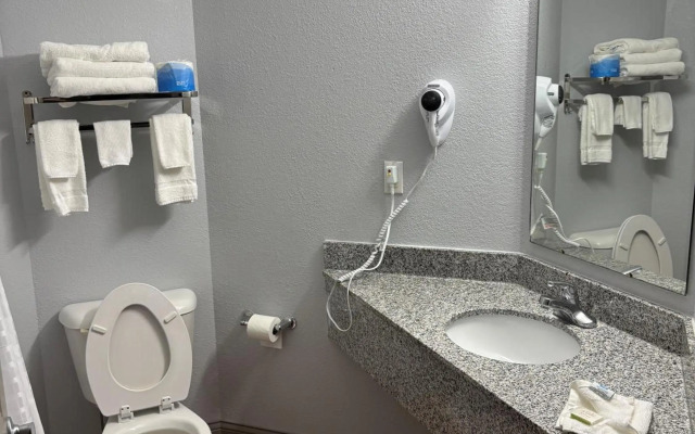 Americas Best Value Inn Kingdom City