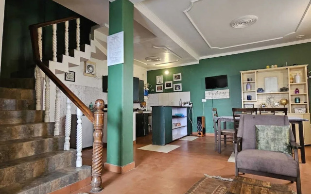 HR Windsong Homestay