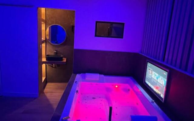 Suite & Jacuzzi