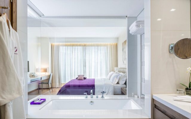 O Monot Hotel