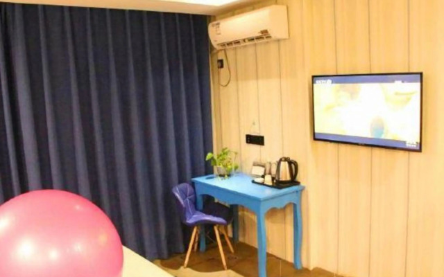 Jichu Hotel (Changsha Zhidili Plaza Xingsha Cultural and Sports Center Subway Station)