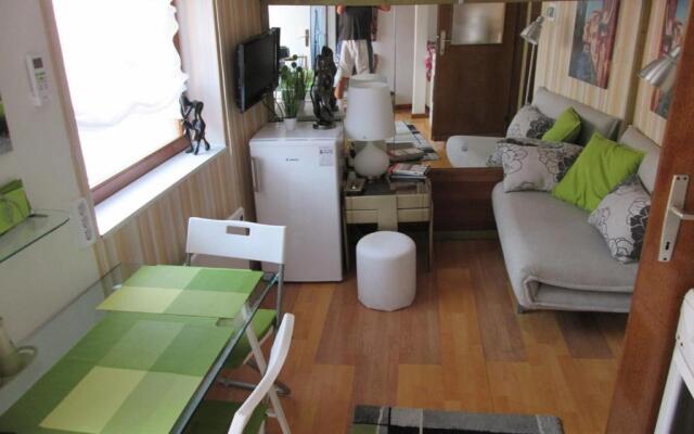 APARTMENT " Studio Green "