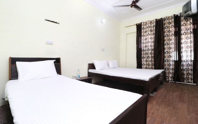 Spot on 41126 Shri Krishankripa Guest House