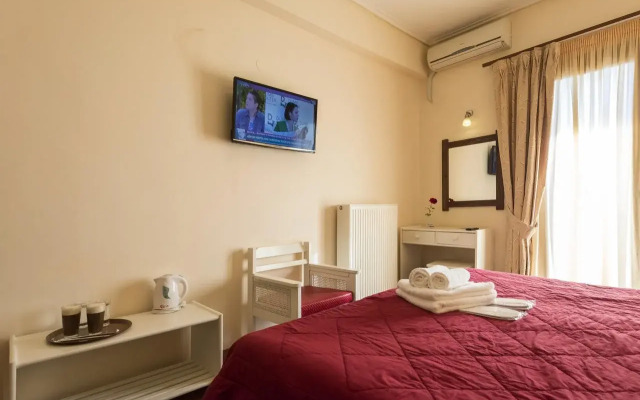 Akrogiali Hotel