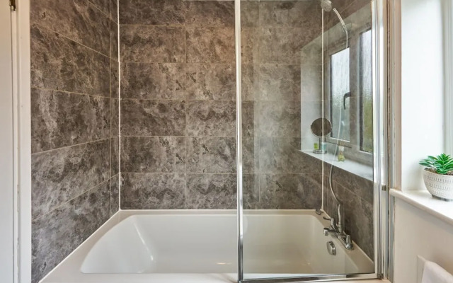 Stunning 3-bed House in Central Milton Keynes