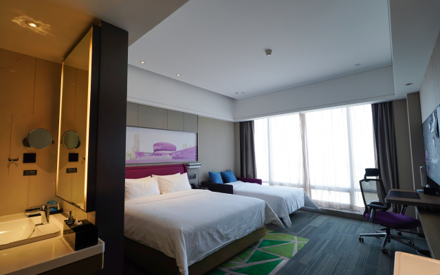 Hampton by Hilton High-speed Railway Station