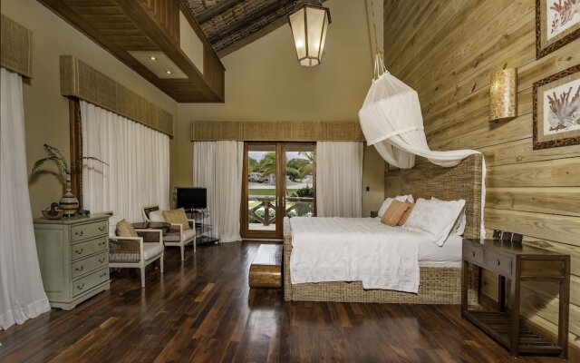 Luxury Villa with Beachfront Eden Roc