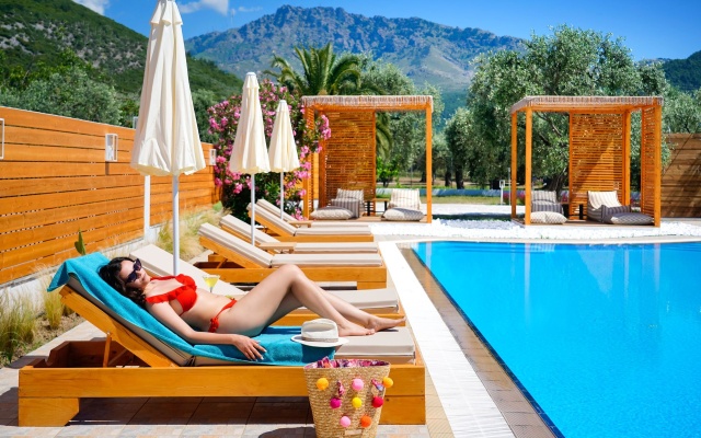 Nefeli Fresh Hotel