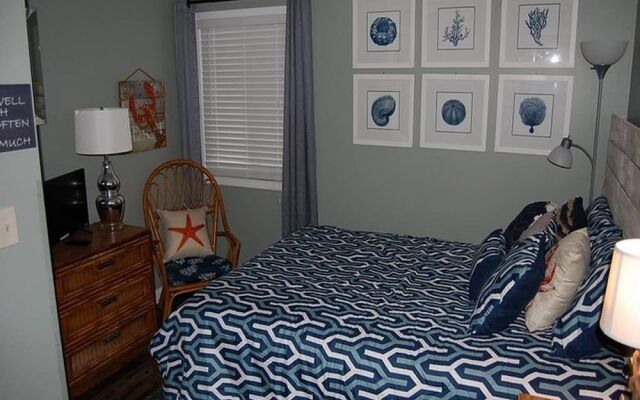 Pelican's Watch 204 - 3 Br Condo