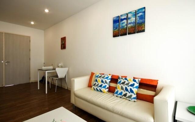 Navio Service Apartment
