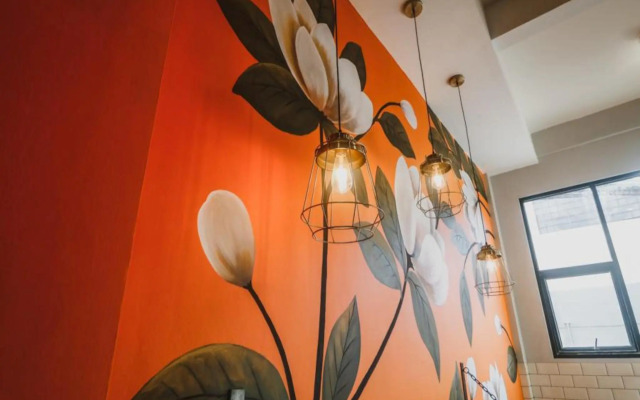 RedDoorz Plus near Mall Slipi Jaya