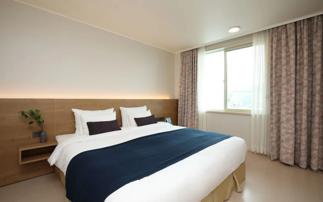 Bloom Hotel