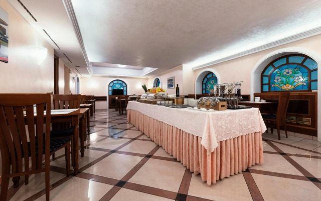 Mokinba Hotels Montebianco