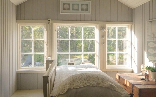 Nice Home in Bengtsfors With 4 Bedrooms and Wifi