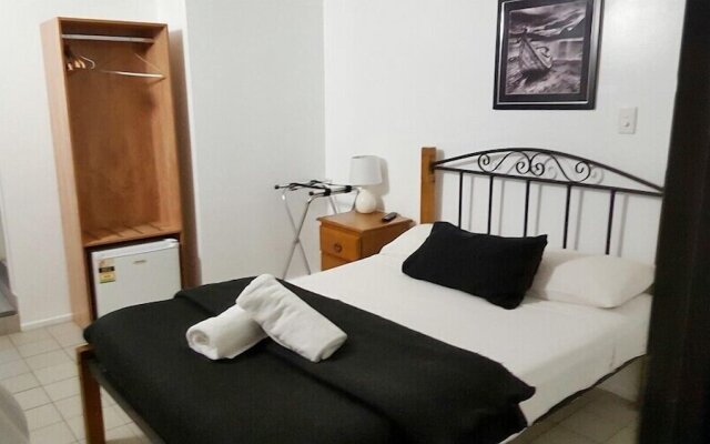 Airlie Waterfront Accomodation - Hostel