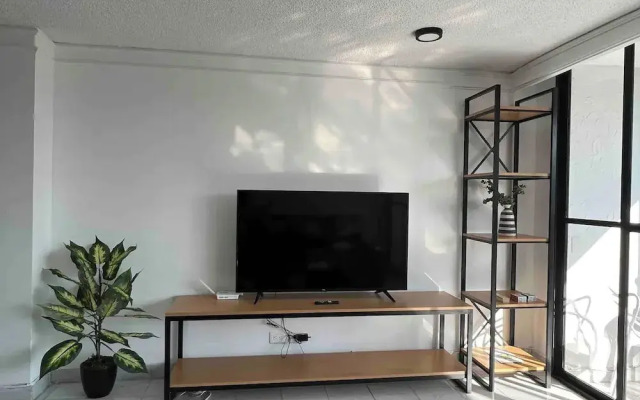 Posh Polanco Apts with Tv and Desk