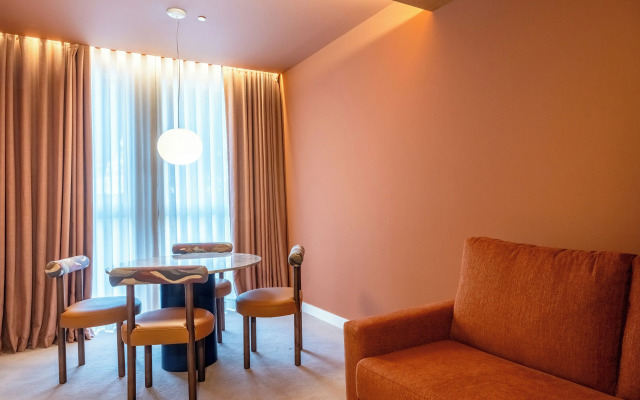 Cenica Porto Hotel, Curio Collection by Hilton