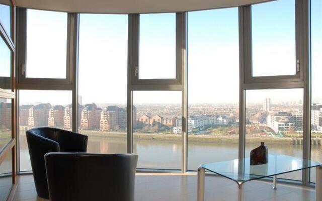 Falcon Wharf Apartments