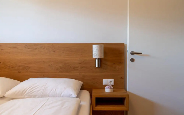 Fourteen 4 0 Zell am See S P