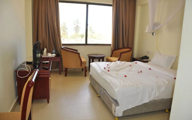 Luwa Evergreen Hotel