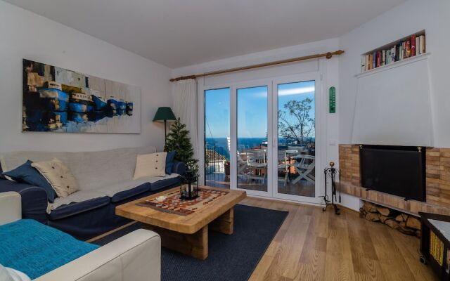 K-11 Calella DE Palafrugell 4 PAX