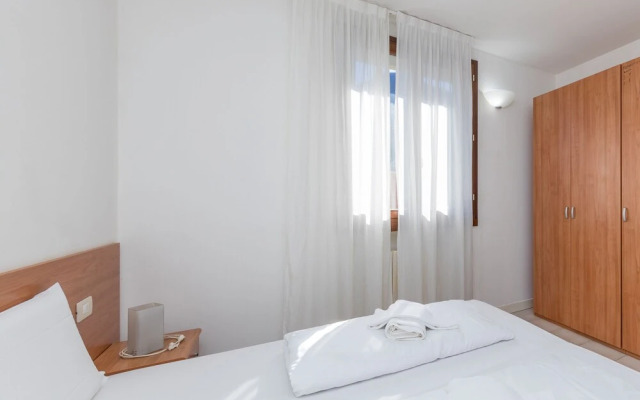 Porto Letizia Leoncavallo 10