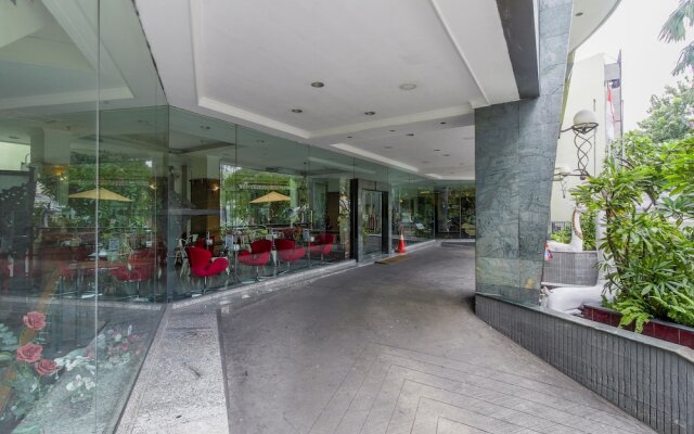 RedDoorz Plus near Monumen Nasional Jakarta