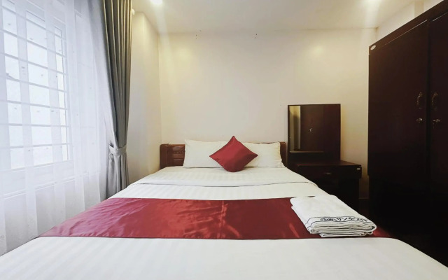 White Horse Hotel & Restaurant
