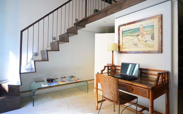 Navona Stylish Apartment