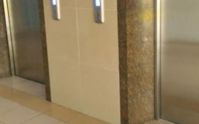 Menara Rungkut Bizz Square By Deddy