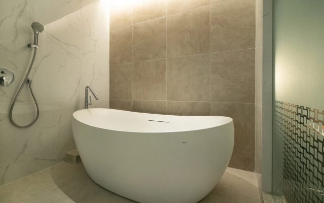 HARRIS Suites Puri Mansion Jakarta