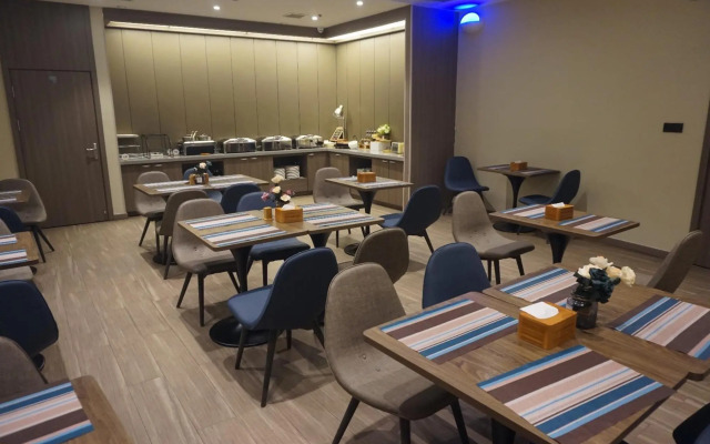 Hanting Hotel Xingtai Ningjin County Bus Station