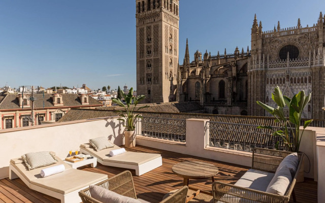 Puerta Catedral Apartments
