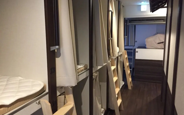 bnb+ Shinbashi - Hostel