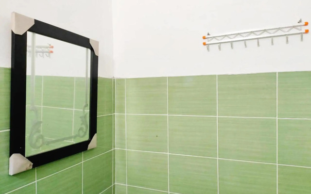 KoolKost @ Wiyung (Minimum Stay 30 Nights)